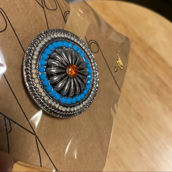 New Concho Phone Grip/Stand - Picture 6 of 8